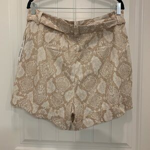 NWT Worthington High Waist Tan Patterned Shorts